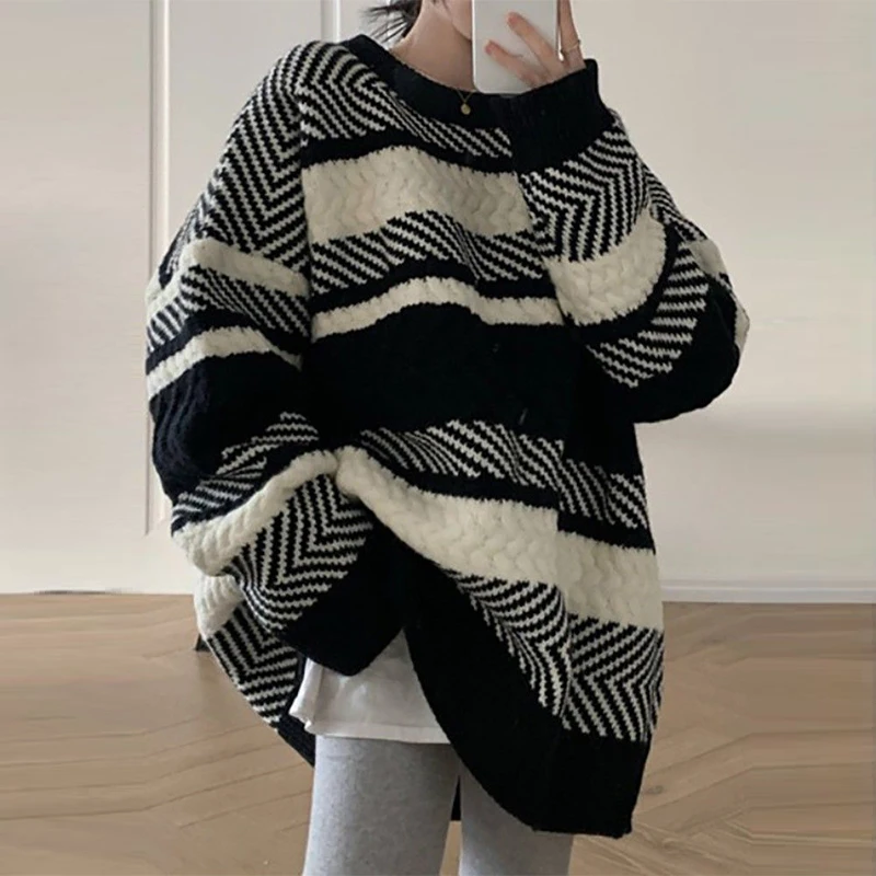 Autumn Winter Round Neck Vintage Striped Patchwork Jumpers Female Loose Casual All-match Knitting Pullovers Laides Sweater Top
Autumn Winter Round Neck Vintage Striped Patchwork Jumpers Female Loose Casual All-match Knitting Pullovers Laides Sweater Top