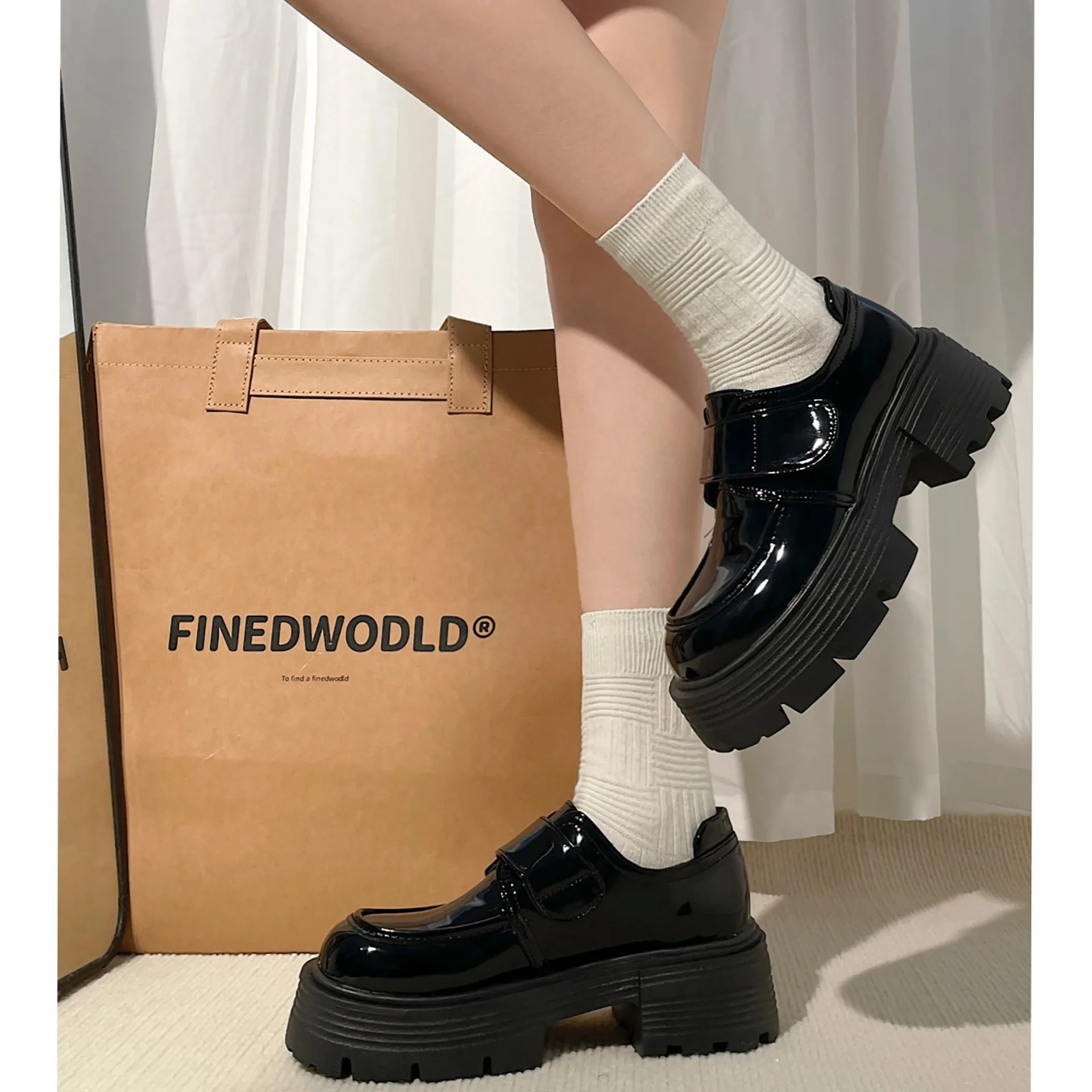 Женские туфли на плоской подошве, черные повседневные кроссовки в британском стиле с закрытым носком, осенние модные оксфорды с круглым носком, в стиле преппи, ретро
Женские туфли на плоской подошве, черные повседневные кроссовки в британском стиле с закрытым носком, осенние модные оксфорды с круглым носком, в стиле преппи, ретро