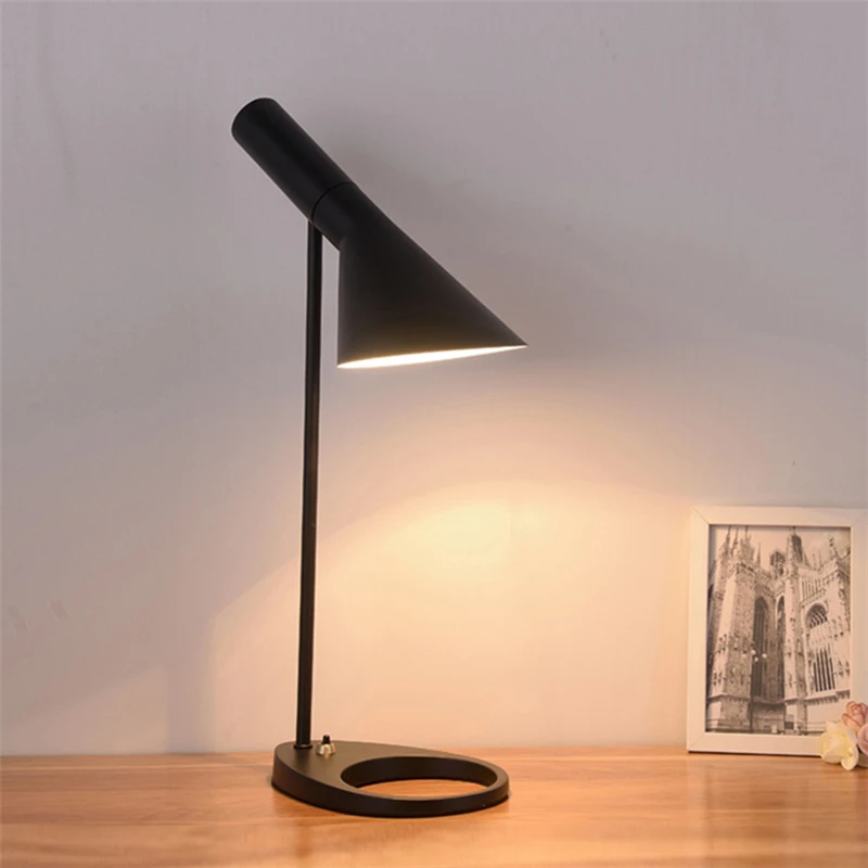 Modern Design Art Floor Lamp LOFT LED Metal Standing Lamp Living Room Bedroom Bedside Indoor Decor Floor Lamp Lighting Luminaria
Modern Design Art Floor Lamp LOFT LED Metal Standing Lamp Living Room Bedroom Bedside Indoor Decor Floor Lamp Lighting Luminaria