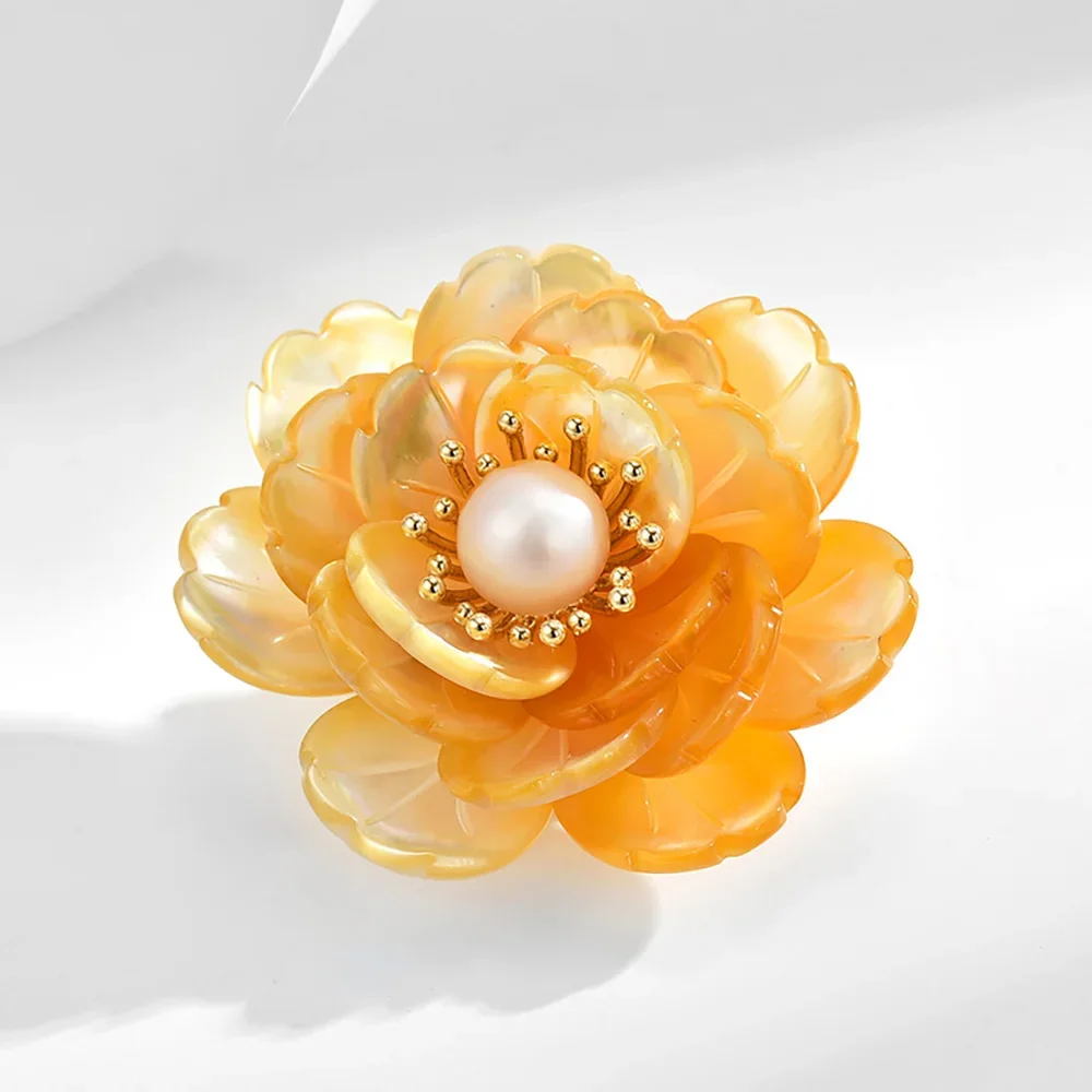 

New Trendy Camellia Women Brooch Elegant Flower Pearl Pins Fashion Female Party Coat Dress Scarf Accessories Jewelry Gifts