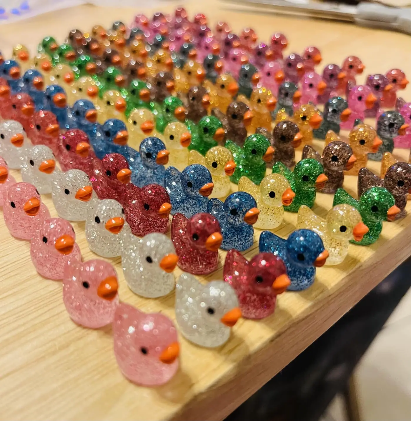 50PC Luminous Mini Ducks Resin Sequin Miniatures Fairy Garden Decoration Shiny Duck Doll House DIY Accessories Home Decor Kawaii
50PC Luminous Mini Ducks Resin Sequin Miniatures Fairy Garden Decoration Shiny Duck Doll House DIY Accessories Home Decor Kawaii