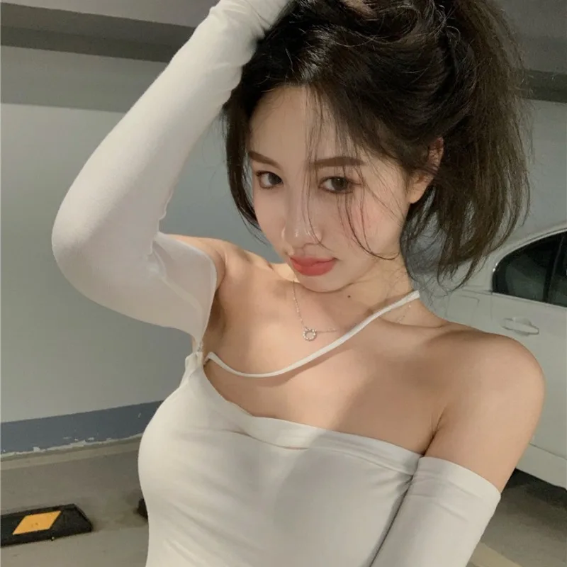 

One-shoulder Halter T-shirt Female Summer Sweet Hot Girl Short Irregular Tight Sexy Long-sleeved Tops