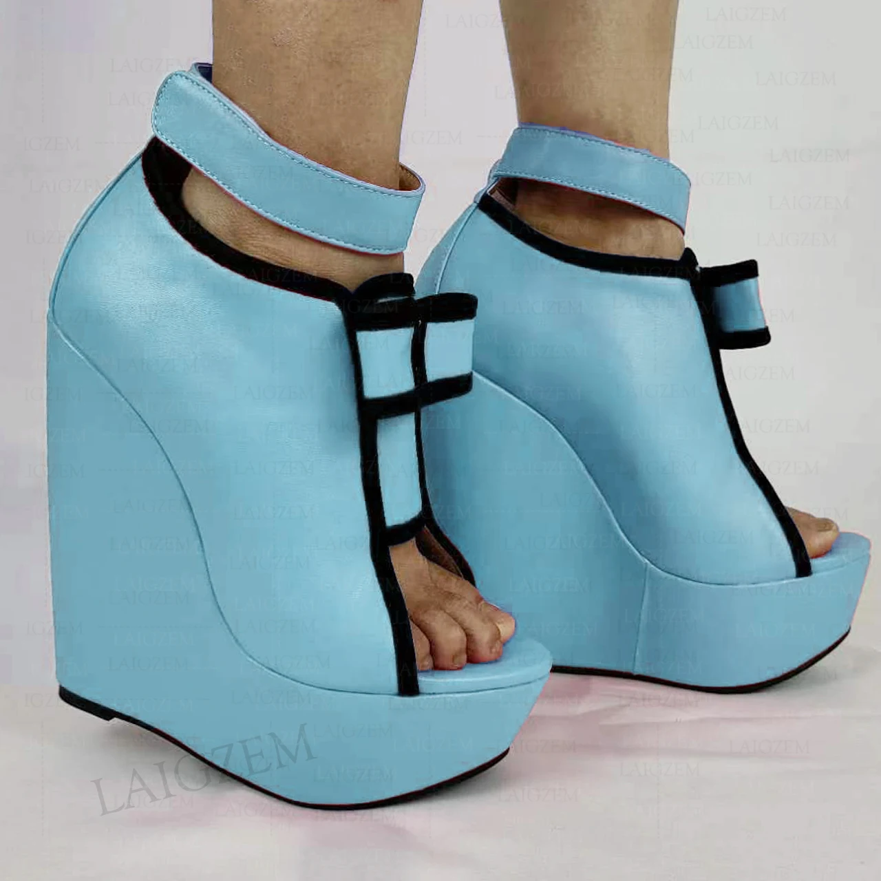 SEIIHEM Women Sandals Platform Wedges Open Toe Pathwork Ankle Strap Height Increase Ladies Shoes Woman Plus Size 39 42 45 50 52
SEIIHEM Women Sandals Platform Wedges Open Toe Pathwork Ankle Strap Height Increase Ladies Shoes Woman Plus Size 39 42 45 50 52