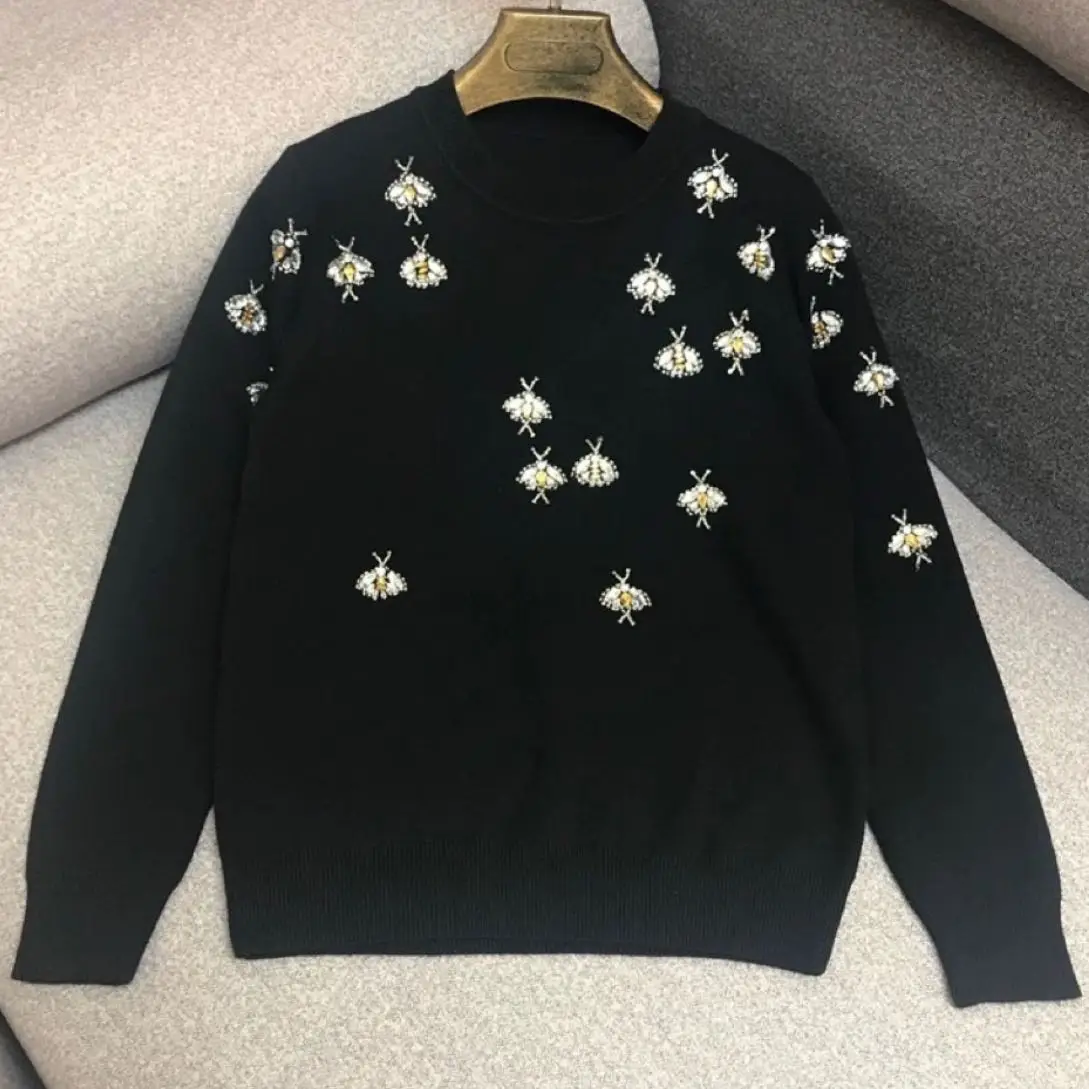 High-end Handmade Beaded Diamond Studded Shinning Long Sleeved Knit Sweater Women's Round Neck and Slim Fitting Pullover Sweater
High-end Handmade Beaded Diamond Studded Shinning Long Sleeved Knit Sweater Women's Round Neck and Slim Fitting Pullover Sweater