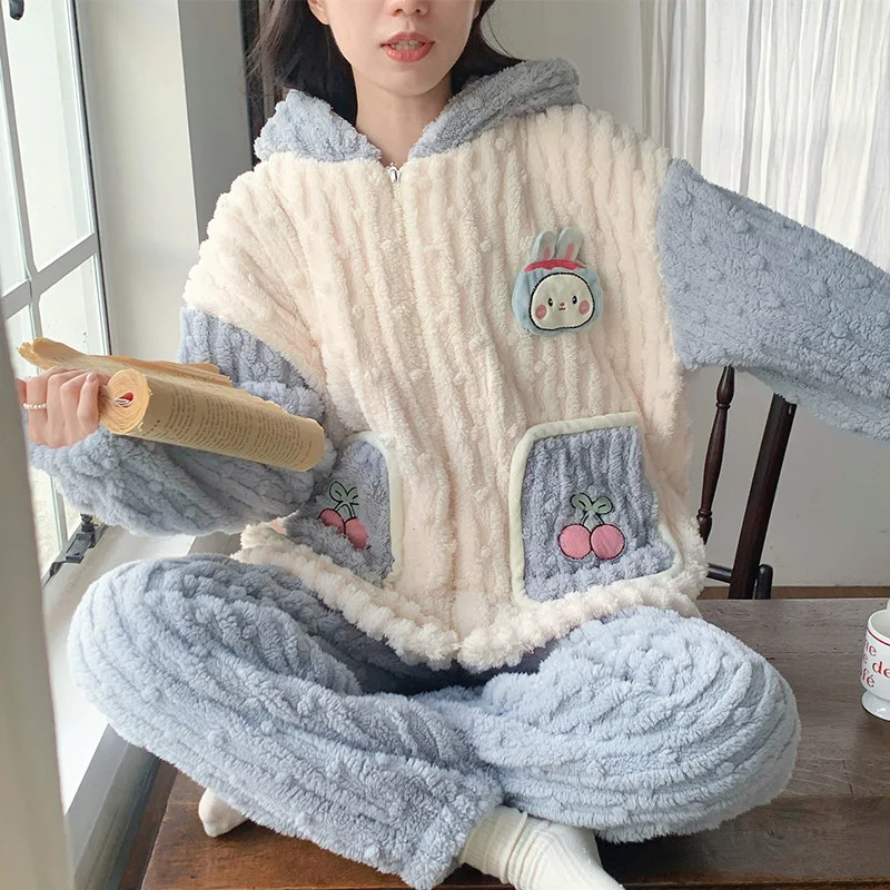 Thickened Coral Fleece Homewear Women Flannel Hooded Pajamas Long Pants Warm Nightwear Cute Cartoon Zippered Outerwear
Thickened Coral Fleece Homewear Women Flannel Hooded Pajamas Long Pants Warm Nightwear Cute Cartoon Zippered Outerwear