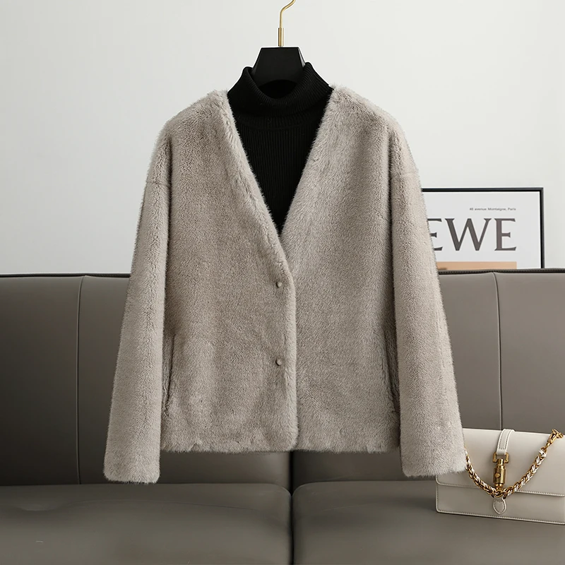 

2023 Young and Fashionable Silver Sable V-Neck Imitation Mink Fur Grass Women's Whole Mink Coat Imitation Mink Hair Coat
