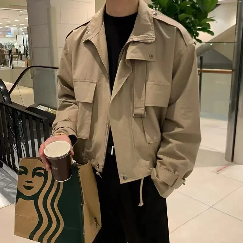 Men's Jackets Coat 2023 Korean Style Loose Fashion Turn-down Collar Retro Cargo Jackets Solid Pockets Temperament Winter Jacket
Men's Jackets Coat 2023 Korean Style Loose Fashion Turn-down Collar Retro Cargo Jackets Solid Pockets Temperament Winter Jacket