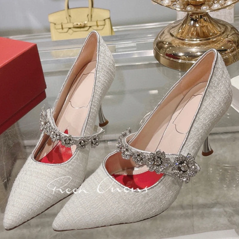 New Women Pumps Summer Silky Smoothness Satin Material Shallow Ladies High Heels Crystal Flower Design Fashion Single Shoes
New Women Pumps Summer Silky Smoothness Satin Material Shallow Ladies High Heels Crystal Flower Design Fashion Single Shoes