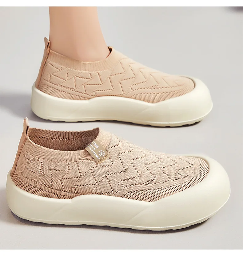 Women's Comfort Mother Shoes Soft PU Sole Breathable Lightweight Casual Walking Shoes Thick Cushion Non-Slip Fashion Women's Comfort Mother Shoes Soft PU Sole Breathable Lightweight Casual Walking Shoes Thick Cushion Non-Slip Fashion