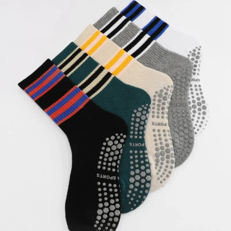 New Cotton Mid-calf Striped Fitness Sports Socks Professional Non-slip Yoga Socks Pilates Socks Gym Dance Training Floor Socks
New Cotton Mid-calf Striped Fitness Sports Socks Professional Non-slip Yoga Socks Pilates Socks Gym Dance Training Floor Socks