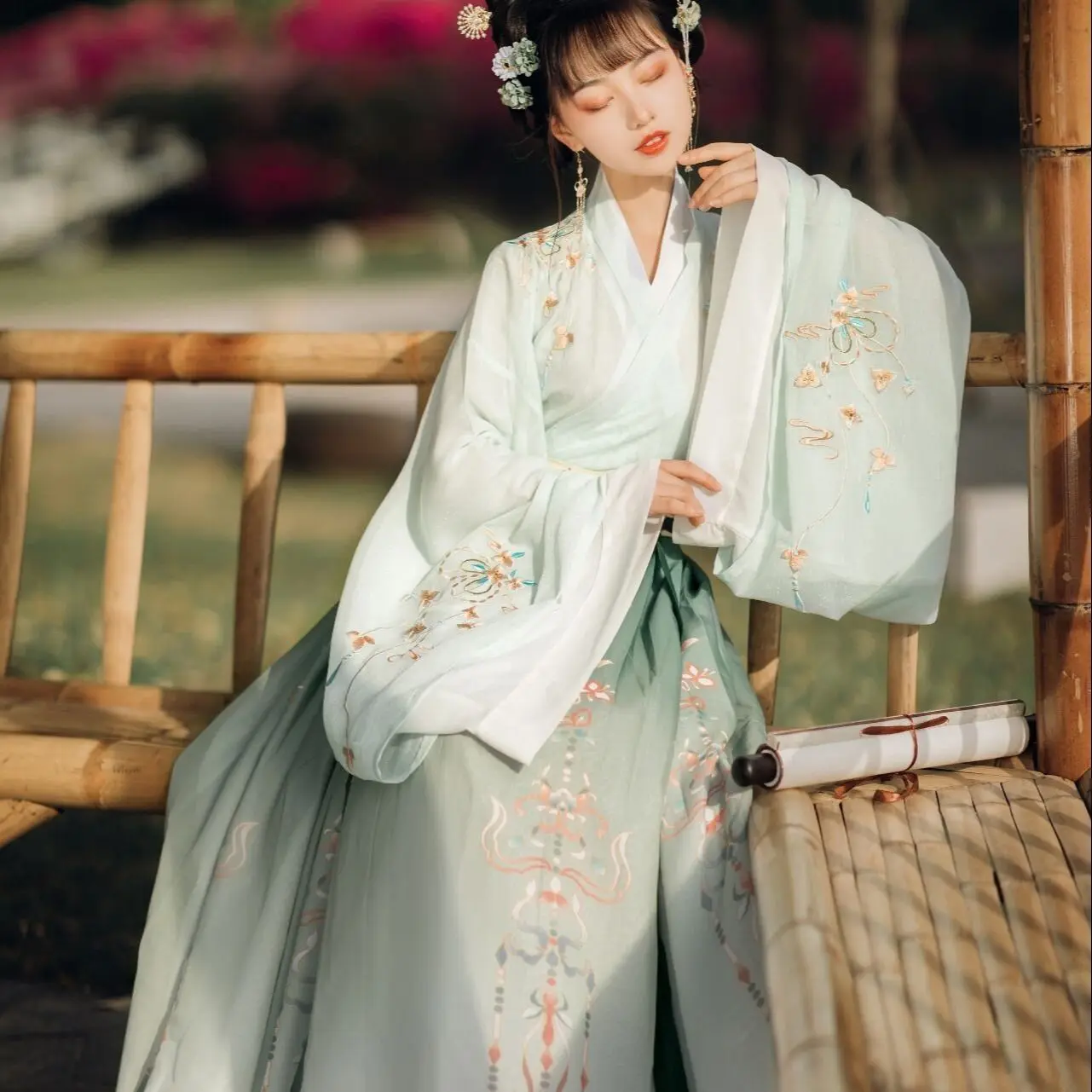 Womens dresses Original Hanfu chinese dress Cross Collar Waist Ru Skirt Wei Jin Style Wide Sleeves cheongsams 2024 Women's Qipao
Womens dresses Original Hanfu chinese dress Cross Collar Waist Ru Skirt Wei Jin Style Wide Sleeves cheongsams 2024 Women's Qipao