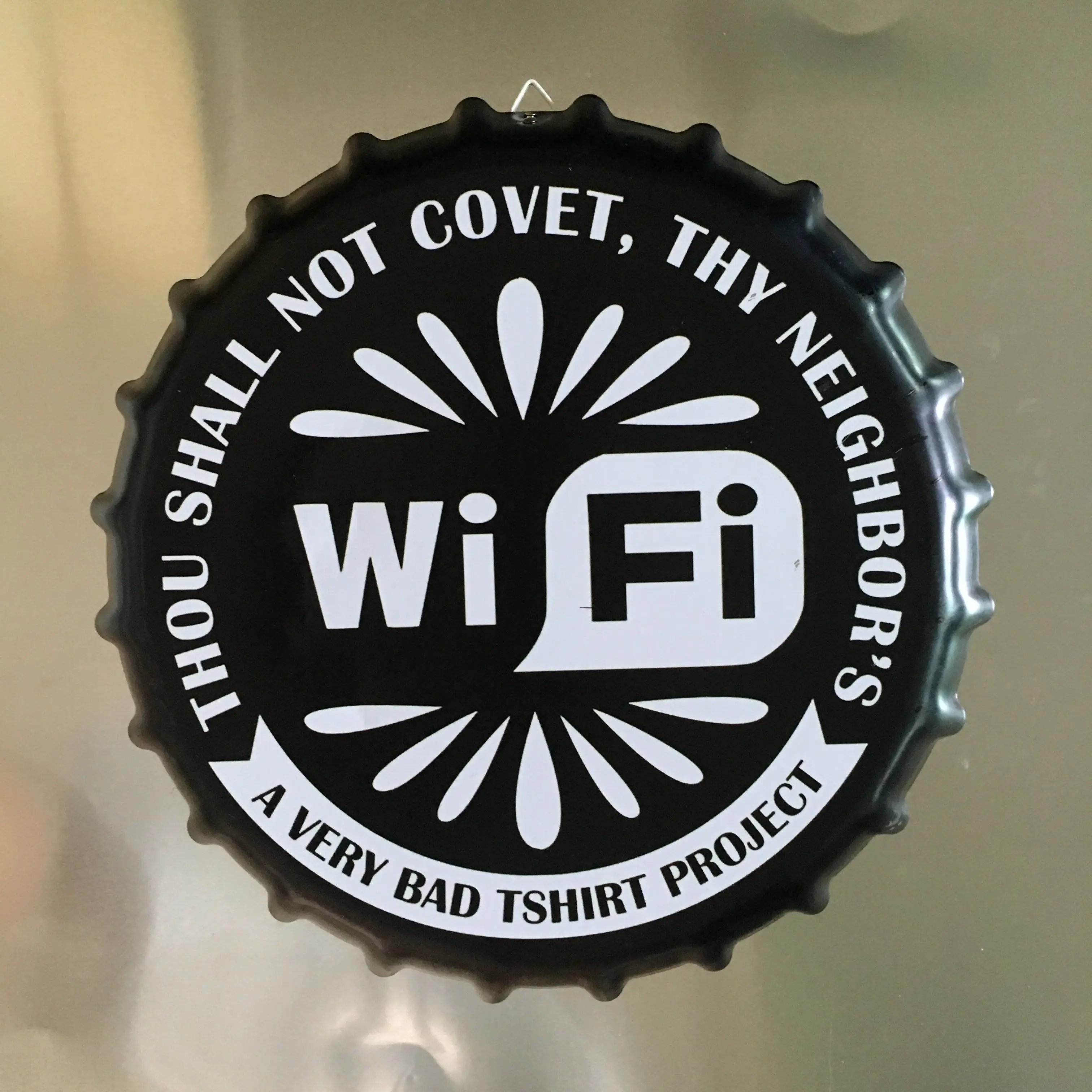 

Beer Bottle Cap Signs Wifi No Smoking Warning Sign Retro Round Plate Plaque Metal Tin Sign Bar Cafe Garage Craft Wall Decoration