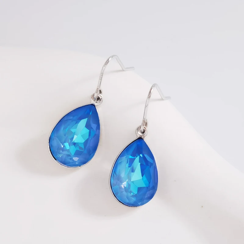 

Trendy Hanging Earrings made with Crystals From Austria for Valentine's Day Bijoux Gift New Water Drop Dangle Earing Jewellery