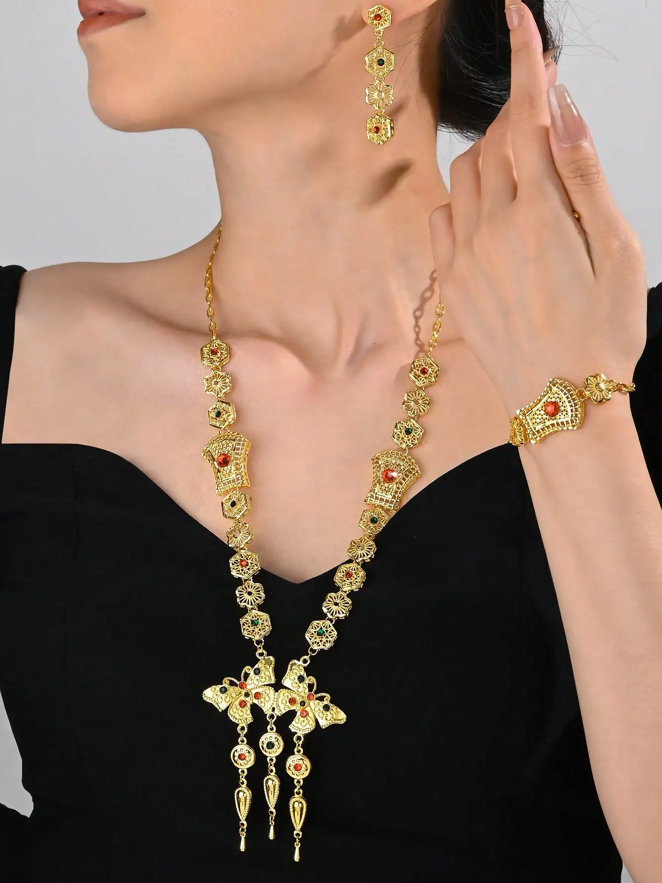 Luck 4pcs/Set Style Gorgeous Flower Butterfly Necklace Bracelet Earrings Jewelry Set for Women Party Dress Accessory
Luck 4pcs/Set Style Gorgeous Flower Butterfly Necklace Bracelet Earrings Jewelry Set for Women Party Dress Accessory