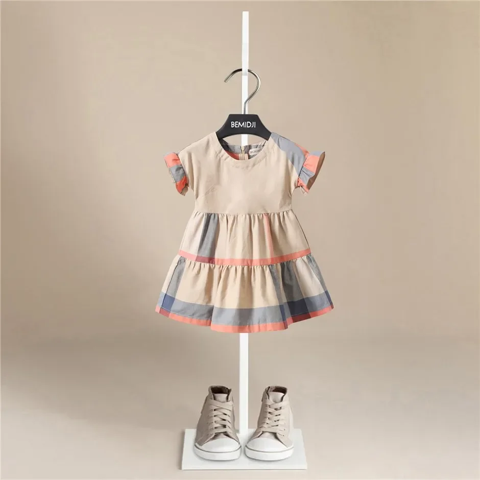Summer New Cute Girl'S Dress Sweet Rose Sriped Plaid Korean Version Loose Bubble Sleeve Cotton Beach Skirt Kids Clothes
Summer New Cute Girl'S Dress Sweet Rose Sriped Plaid Korean Version Loose Bubble Sleeve Cotton Beach Skirt Kids Clothes