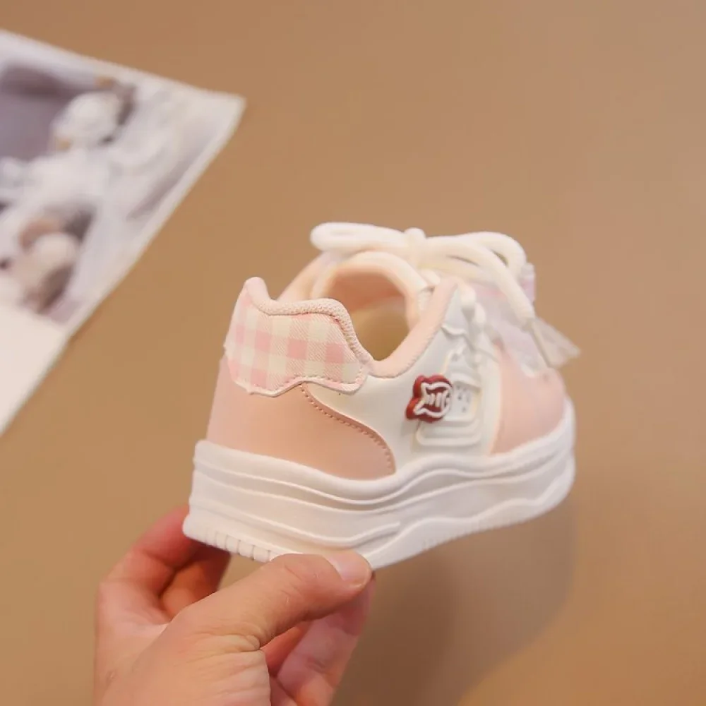 أحذية رياضية للفتيات المراهقات على الطراز الكوري، موضة عصرية من الجلد الصناعي، أحذية رياضية للأطفال مضادة للانزلاق وقابلة للتنفس. أحذية رياضية للفتيات المراهقات على الطراز الكوري، موضة عصرية من الجلد الصناعي، أحذية رياضية للأطفال مضادة للانزلاق وقابلة للتنفس.