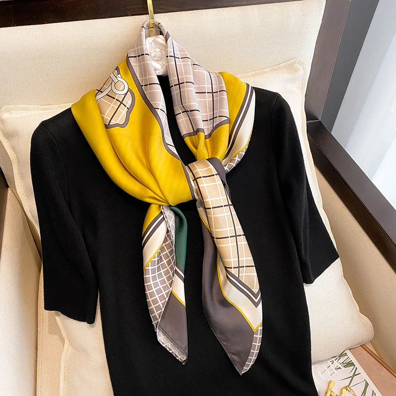 New Fashion 90 Retro Square Towelfor Ladies Painting Horse Shawl Decorative Headscarf Variety Popular soft Scarf hot gift
New Fashion 90 Retro Square Towelfor Ladies Painting Horse Shawl Decorative Headscarf Variety Popular soft Scarf hot gift