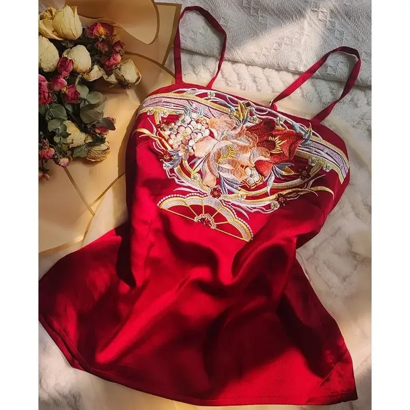 

Large Size 4XL Hanfu Lining Camisole Women Chinese Ancient Hanfu Green Red Embroidery Camisole Lining Inside Top Plus Size XL