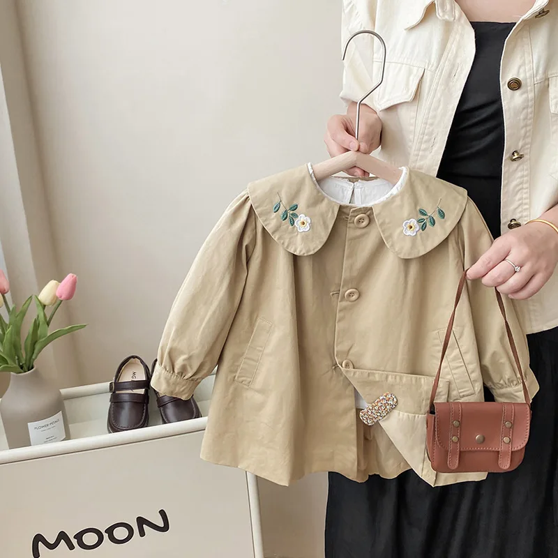 Girl Sweet Embroidered Coat Baby Infant Kids Children Long-sleeved Windbreaker Leisure Birthday Party Overcoat
Girl Sweet Embroidered Coat Baby Infant Kids Children Long-sleeved Windbreaker Leisure Birthday Party Overcoat