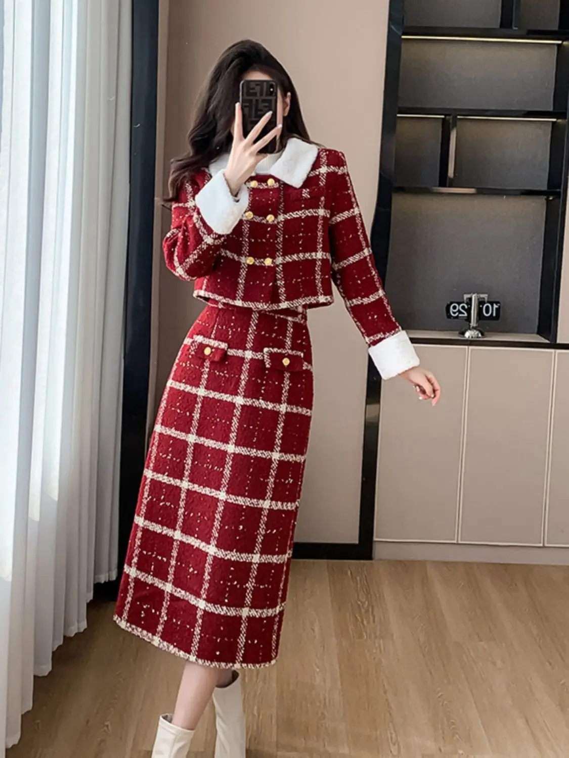 Engagement Red Chic Style Dress Set for Women, French High-end Elegance, Graceful Lady Half-skirt Two-piece for Lunar New Year
Engagement Red Chic Style Dress Set for Women, French High-end Elegance, Graceful Lady Half-skirt Two-piece for Lunar New Year