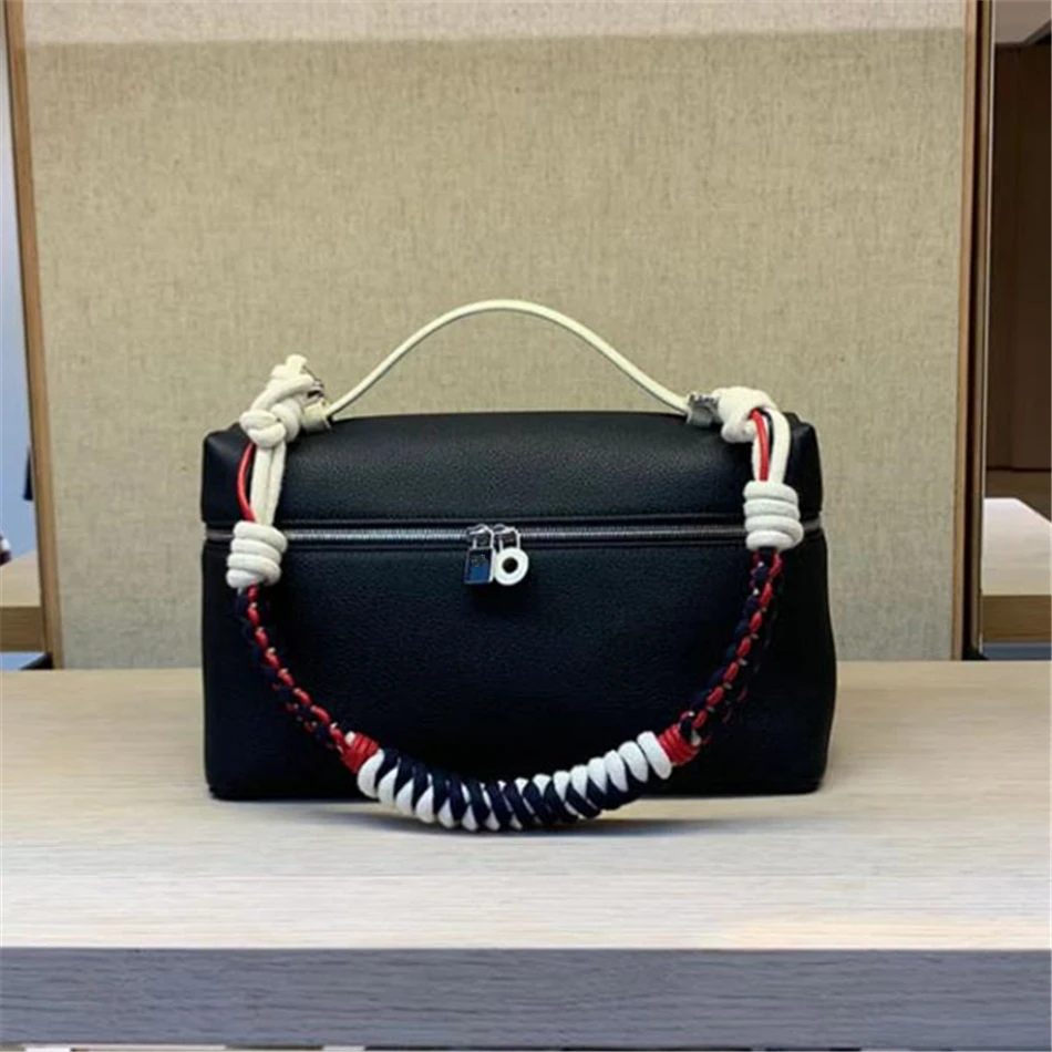 Extra Pocket Pouch L27 Luxury Brand Design Tumbled Leather Hnadbags Wide Opening Woven Rope Shoulder Bags Women New
Extra Pocket Pouch L27 Luxury Brand Design Tumbled Leather Hnadbags Wide Opening Woven Rope Shoulder Bags Women New