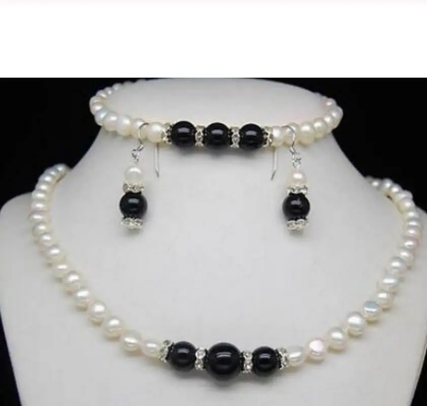 Excellent Lovely 8-9mm white Pearl Black agate Necklaces Bracelets Earrings set
Excellent Lovely 8-9mm white Pearl Black agate Necklaces Bracelets Earrings set