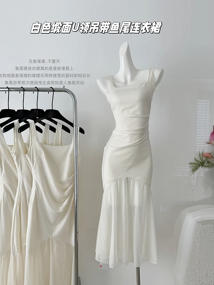 Summer Women's Suspender Dress Sexy Sleeveless Slim Fit Dresses Temperament Fishtail Skirt Elegant Party Camisole Dress
Summer Women's Suspender Dress Sexy Sleeveless Slim Fit Dresses Temperament Fishtail Skirt Elegant Party Camisole Dress