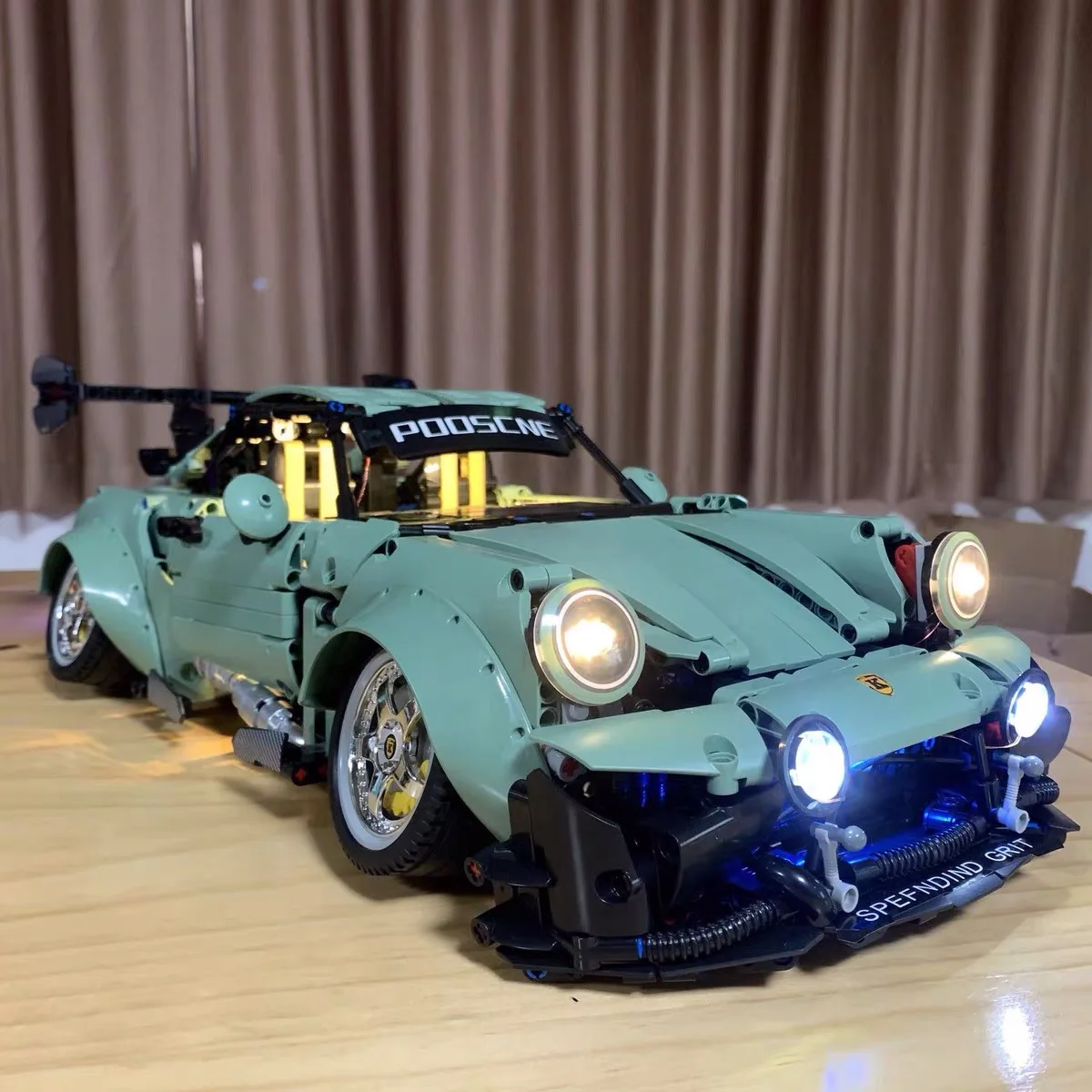 City Green Supercar 964 RWB 1:10 Model Low-Profile Wide-body Racing Car Technology Mechanical Car Building Blocks Toys Boys Gift City Green Supercar 964 RWB 1:10 Model Low-Profile Wide-body Racing Car Technology Mechanical Car Building Blocks Toys Boys Gift