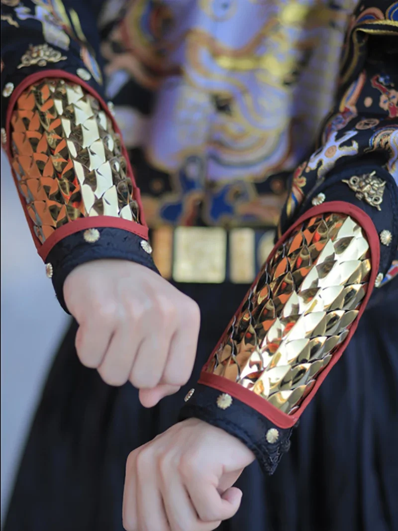 Chinese Ancient Wrist Guard Hanfu Men Wristband Bundle Sleeve Archery Guard Cosplay Hanfu Barcer Armour Golden Silver For Men
Chinese Ancient Wrist Guard Hanfu Men Wristband Bundle Sleeve Archery Guard Cosplay Hanfu Barcer Armour Golden Silver For Men
