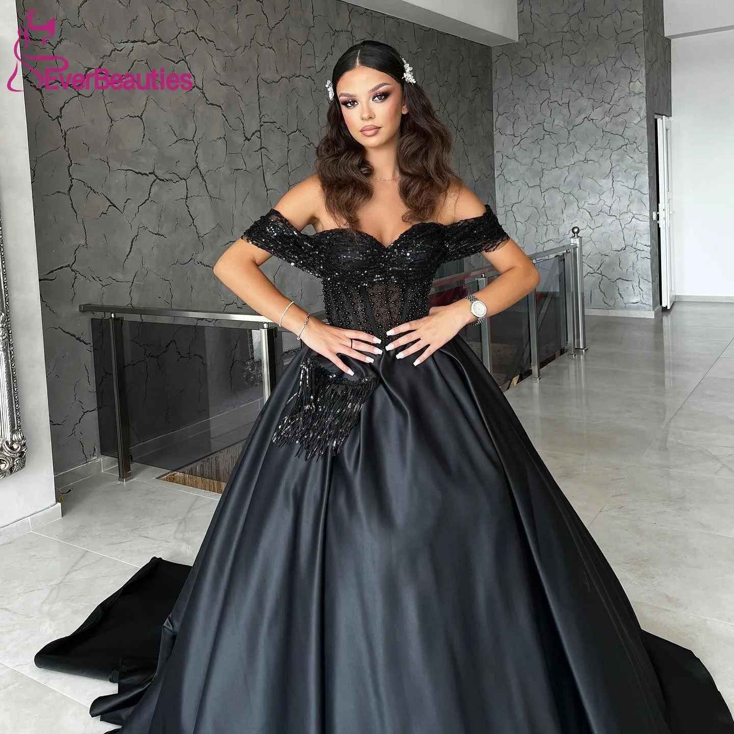 Luxury Dubai Ball Gown Prom Dress Off Shoulder Satin Beaded Vestidos Para Eventos Especiales Saudi Arabia Prom Party Dresses
Luxury Dubai Ball Gown Prom Dress Off Shoulder Satin Beaded Vestidos Para Eventos Especiales Saudi Arabia Prom Party Dresses