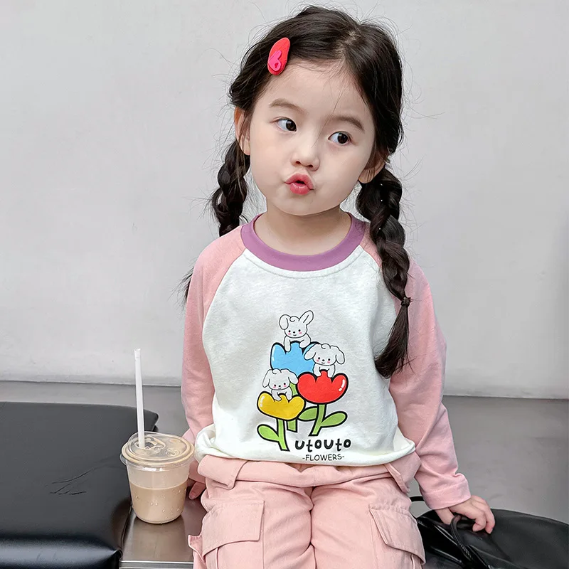 

Весна-Осень 2024, корейские детские топы для девочек, хлопковые комбинированные пуловеры для маленьких девочек с мультяшным рисунком кролика, цветочного цвета, майка для маленьких девочек