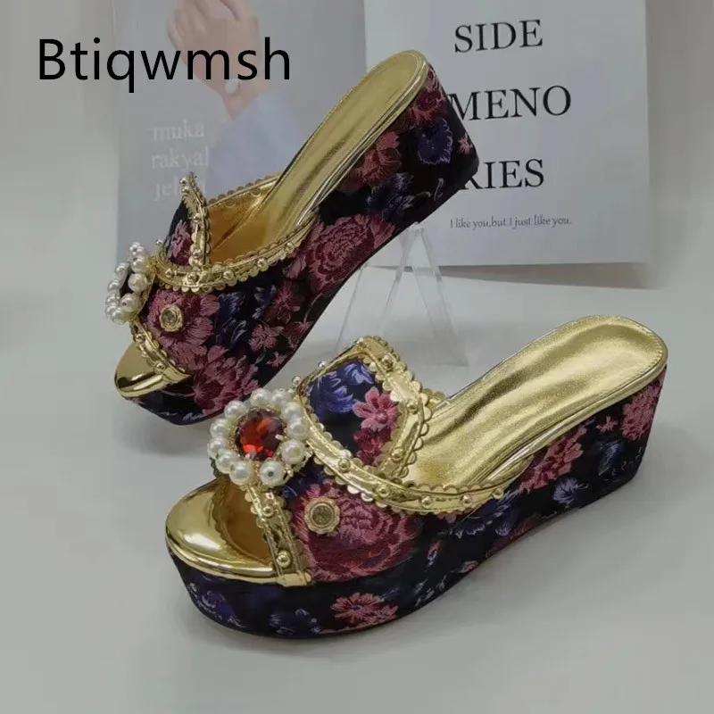 Luxury Satin Rhinestone Sandals Woman Open Toe Flower Diamond Platform Wedges High Heels Lady Sexy Wedding Shoes
Luxury Satin Rhinestone Sandals Woman Open Toe Flower Diamond Platform Wedges High Heels Lady Sexy Wedding Shoes