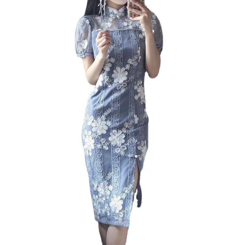 2022 Traditional Qipao Beautiful Dress Summer Lace Pearl Edge Embroidery Flower Cheongsam Daily Retro Improved Women's Clothing
2022 Traditional Qipao Beautiful Dress Summer Lace Pearl Edge Embroidery Flower Cheongsam Daily Retro Improved Women's Clothing