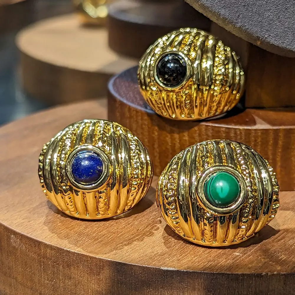 Antique Courtly Style Brass Gilded Luxury Natural Stone Small Reef Shell Opening Ring
Antique Courtly Style Brass Gilded Luxury Natural Stone Small Reef Shell Opening Ring