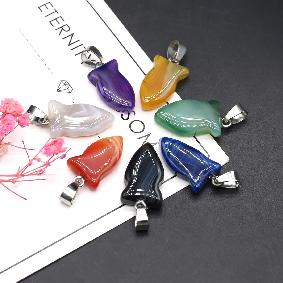 4pcs Natural Stripes Stone Pendant Charms Small Fish Natural Agates Stone Pendant for Making DIY Jewerly Accessory 13×24mm
4pcs Natural Stripes Stone Pendant Charms Small Fish Natural Agates Stone Pendant for Making DIY Jewerly Accessory 13×24mm