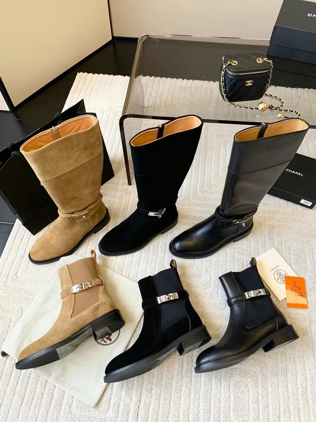 Metal Buckle Round Toe Chunky Heel Ankle Boots Thick-Soled Slip-On Plus Size Short Botines Spliced Materials Women Shoes
Metal Buckle Round Toe Chunky Heel Ankle Boots Thick-Soled Slip-On Plus Size Short Botines Spliced Materials Women Shoes