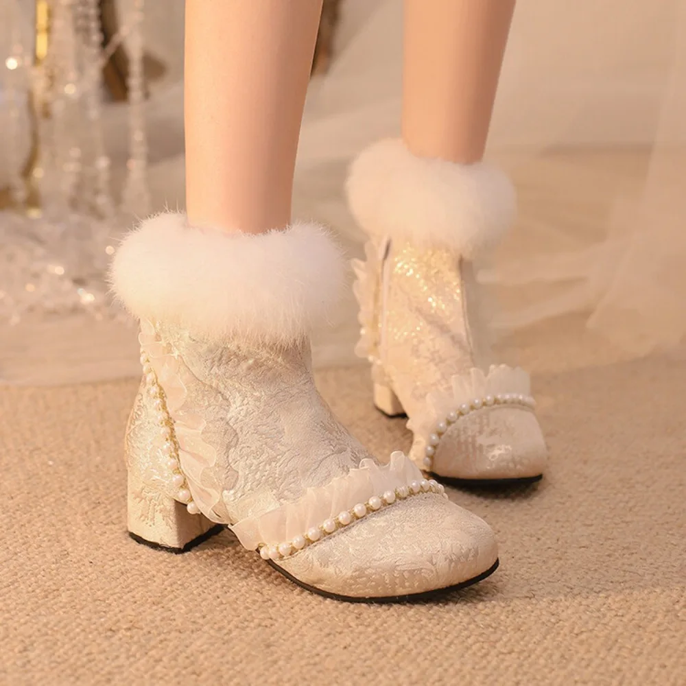 Womens Embroidery Ankle Boots Hanfu Fur Pearls Lace Warm Snow Winter Block Heel Chipao Shoes Chinese Styles Plus SizeNew 2024
Womens Embroidery Ankle Boots Hanfu Fur Pearls Lace Warm Snow Winter Block Heel Chipao Shoes Chinese Styles Plus SizeNew 2024