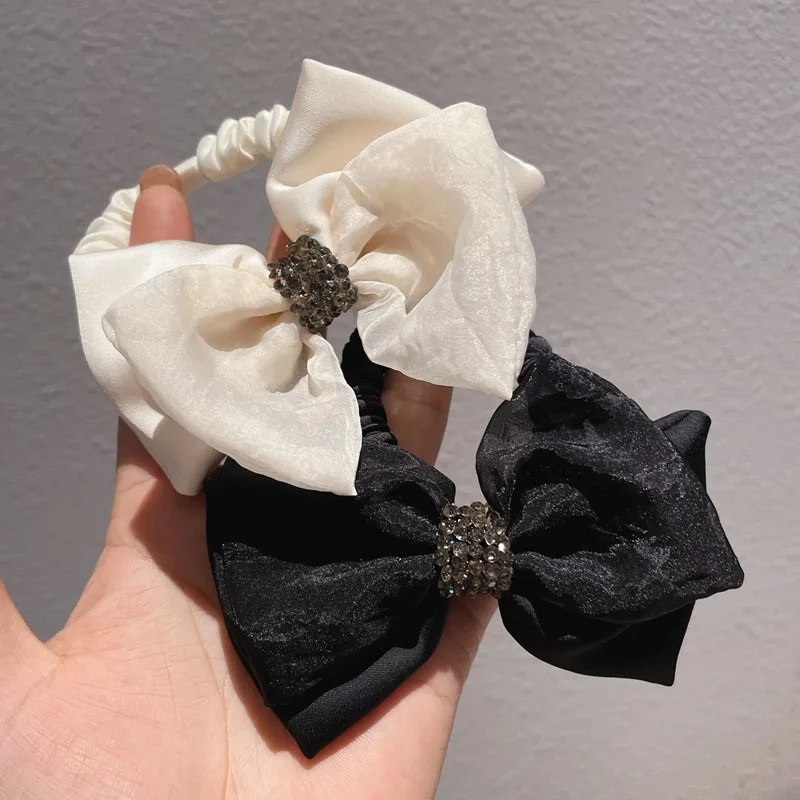 2023 Korean Elegant Bow Scrunchies Women Girls Elastic Hair Rubber Bands Accessories Tie Hair Rope Headdress Headwear Ornament
2023 Korean Elegant Bow Scrunchies Women Girls Elastic Hair Rubber Bands Accessories Tie Hair Rope Headdress Headwear Ornament