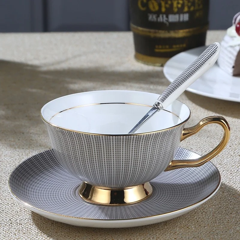 Tumbler Water Glass Bone Porcelain Coffee Cup Set Tracing Gold Cups Black Tea Mug Ceramic Mugs Dish Spoon Milk Shot Glasses
Tumbler Water Glass Bone Porcelain Coffee Cup Set Tracing Gold Cups Black Tea Mug Ceramic Mugs Dish Spoon Milk Shot Glasses