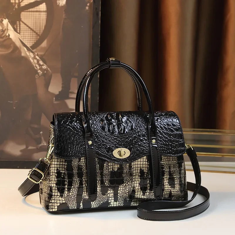 Fashion 2024 Genuine Leather Women Handbags Versatile Middle-Aged Lady Mom Tote Bag Serpentine Portable Shoulder Messenger Bags
Fashion 2024 Genuine Leather Women Handbags Versatile Middle-Aged Lady Mom Tote Bag Serpentine Portable Shoulder Messenger Bags