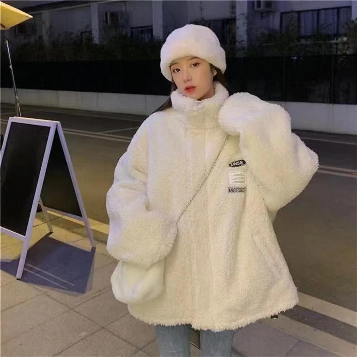 2023 White Spring Zip Up Hoodie Women Harajuku Kpop Jacket Loose Hip Hop Tops Autumn Winter Sweatshirt Oversized Hoodie Female
2023 White Spring Zip Up Hoodie Women Harajuku Kpop Jacket Loose Hip Hop Tops Autumn Winter Sweatshirt Oversized Hoodie Female