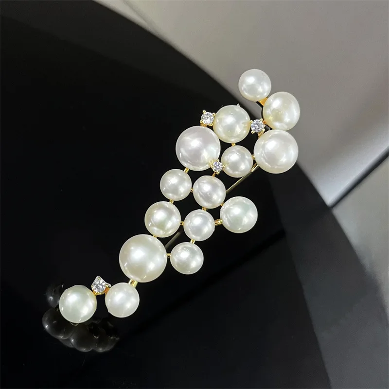 OKILY Elegant Handmade Natural Freshwater Pearl Brooch Vintage High-grade Copper Broochpins and Pendant Dual-purpose Accessories 
OKILY Elegant Handmade Natural Freshwater Pearl Brooch Vintage High-grade Copper Broochpins and Pendant Dual-purpose Accessories