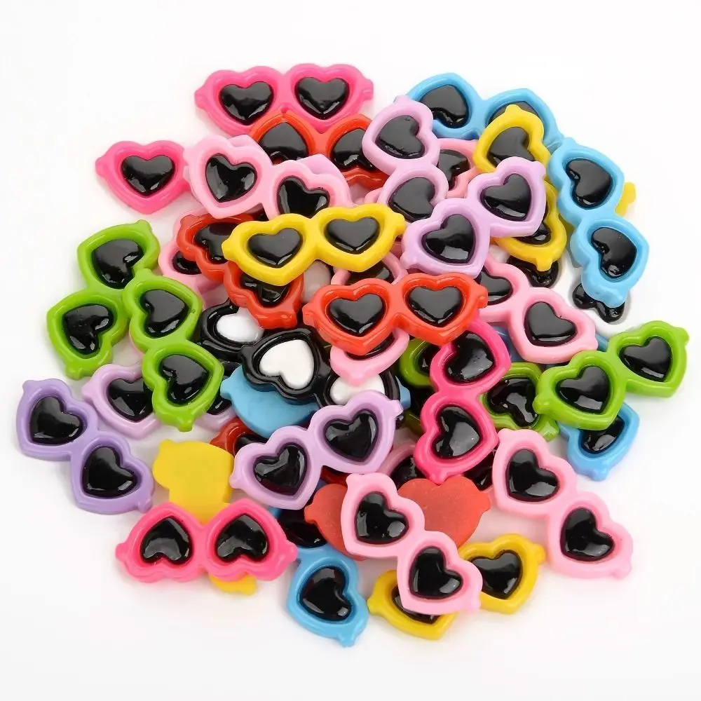 50pcs Cabochons Resin Mini Sunglasses Patch DIY Heart-Shaped Resin Ornaments Flat Back 4CM Simulation Toy Scrapbook
50pcs Cabochons Resin Mini Sunglasses Patch DIY Heart-Shaped Resin Ornaments Flat Back 4CM Simulation Toy Scrapbook