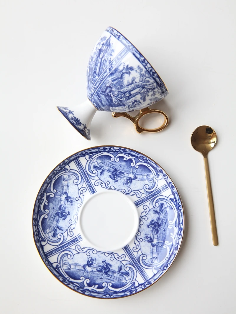 European Court Style Bone China Coffee Cup Vintage Blue and White Porcelain Tall Coffee Cups and Saucers with Spoon Home Decor
European Court Style Bone China Coffee Cup Vintage Blue and White Porcelain Tall Coffee Cups and Saucers with Spoon Home Decor