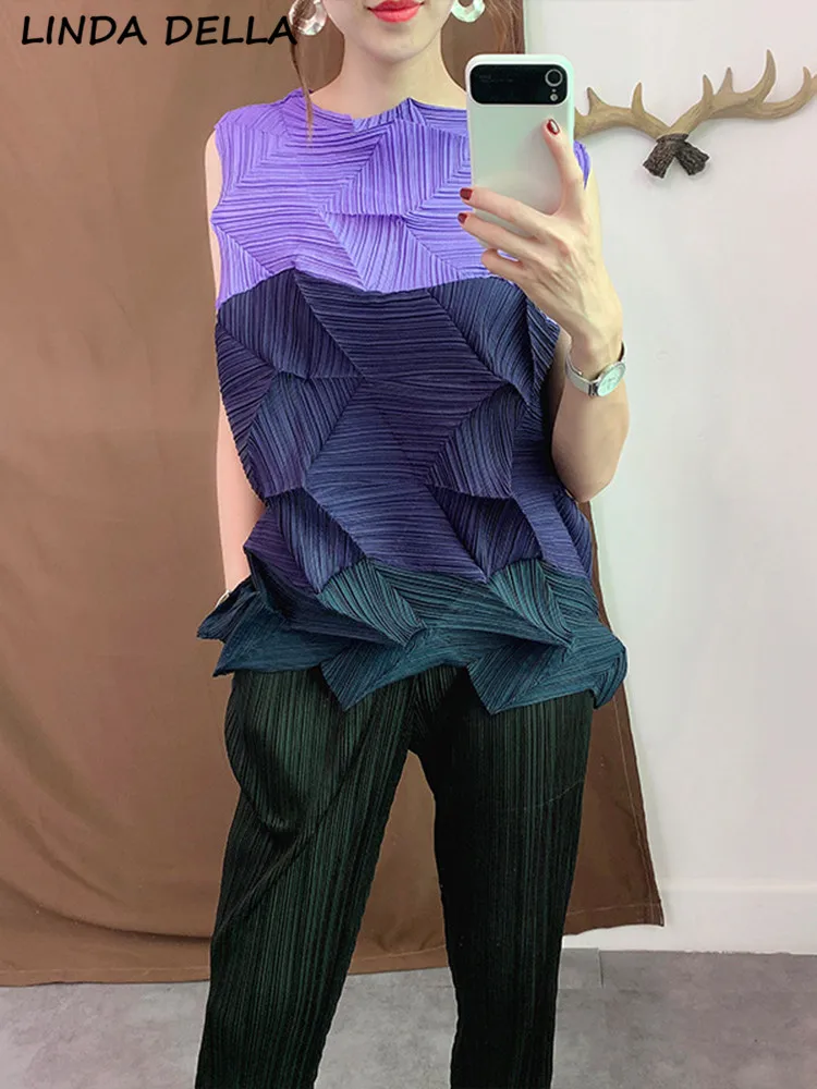 LINDA DELLA Summer Fashion Designer Vintage Hit Color Tank T Shirt Women's O-Neck Sleeveless Irregular Pleated Loose T Shirt
LINDA DELLA Summer Fashion Designer Vintage Hit Color Tank T Shirt Women's O-Neck Sleeveless Irregular Pleated Loose T Shirt
