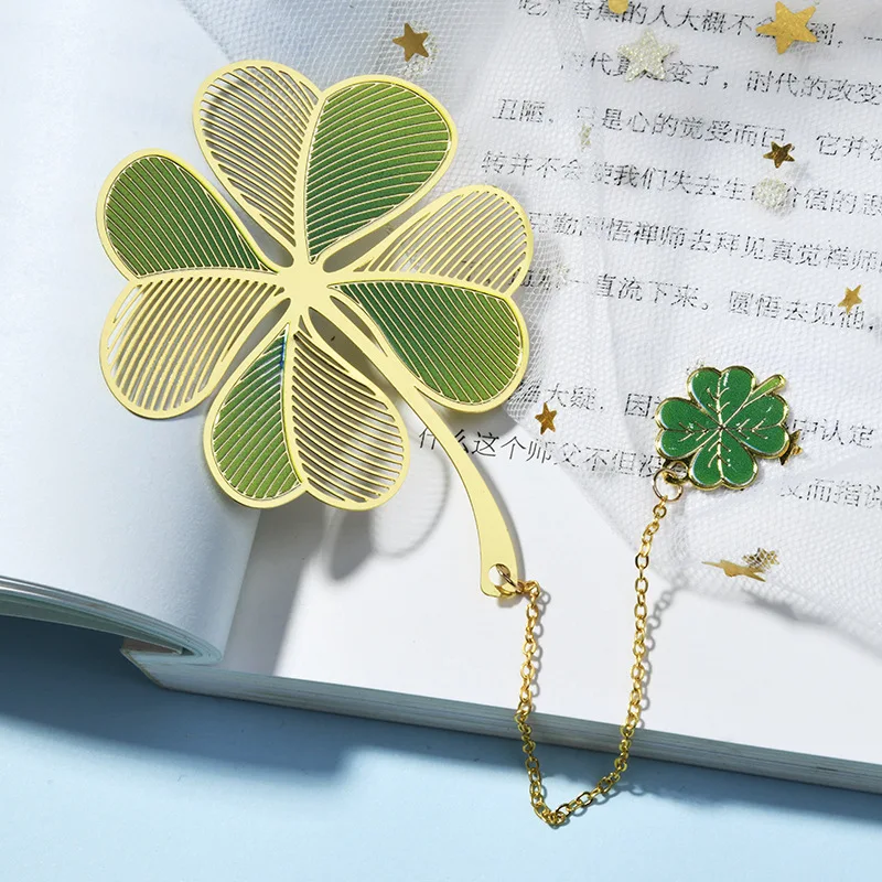 Art retro creative metal brass tassel painted rose bookmark Chinese style student gift bookmark cute school supplies bookmarks
Art retro creative metal brass tassel painted rose bookmark Chinese style student gift bookmark cute school supplies bookmarks