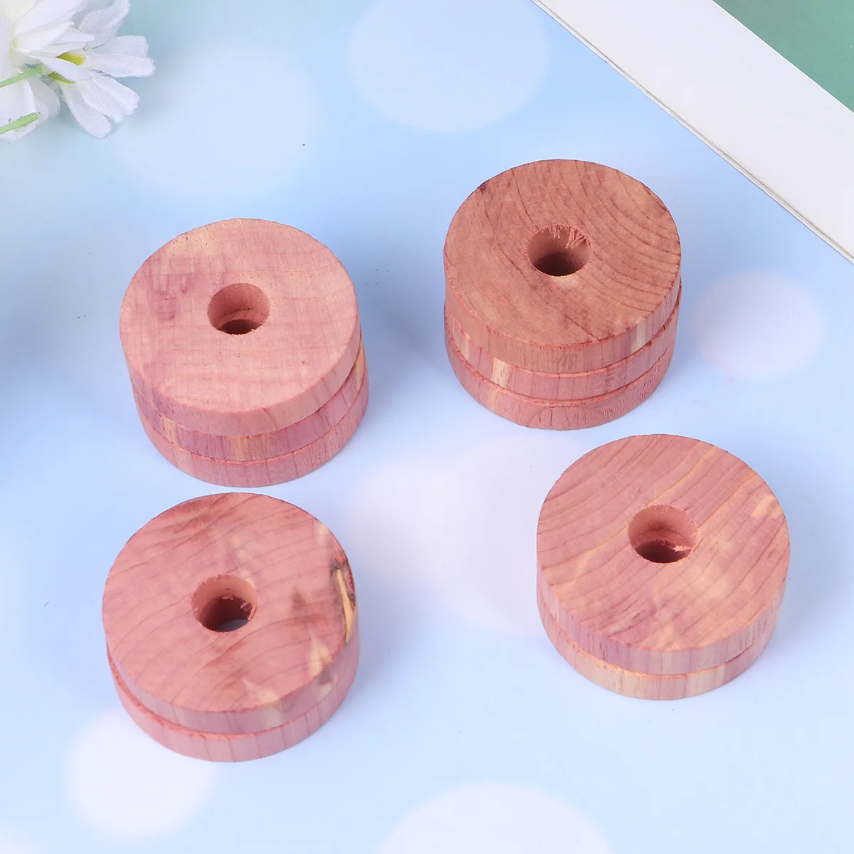 30pcs Red Cedar Wood Rings Aromatic Cedar Blocks Red Cedar Hangers for Closets and Drawers Clothes Storage Protector
30pcs Red Cedar Wood Rings Aromatic Cedar Blocks Red Cedar Hangers for Closets and Drawers Clothes Storage Protector