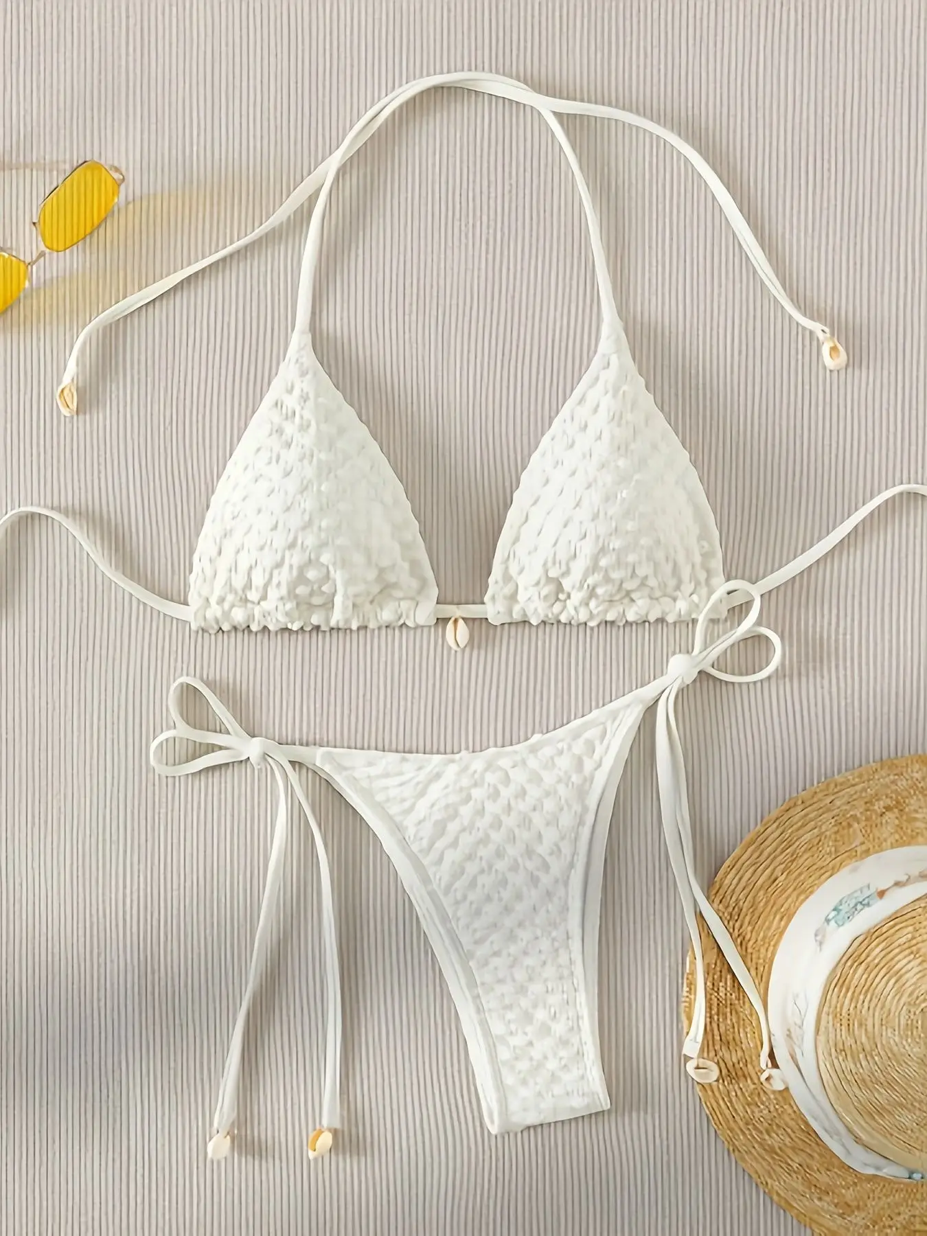 Conjunto de Bikini triangular con cuello Halter y cordón de concha
