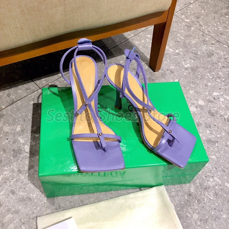 Summer New Square Toe Flip Flops Women High Heels Sexy Purple Yellow Cross Strap Gladiator Sandals Fashion Party Female Shoes
Summer New Square Toe Flip Flops Women High Heels Sexy Purple Yellow Cross Strap Gladiator Sandals Fashion Party Female Shoes