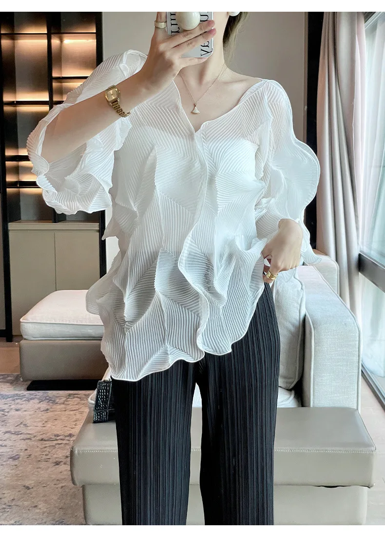 Miyake Pleated T-Shirt 2025 Summer Designer Model Sheer Loose T-Shirt French Elegant Peplum High End Pleated Top Tunic Clothing Miyake Pleated T-Shirt 2025 Summer Designer Model Sheer Loose T-Shirt French Elegant Peplum High End Pleated Top Tunic Clothing